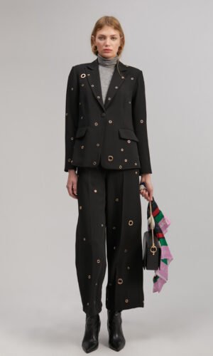 trousers-with-eyelets-detail (5)