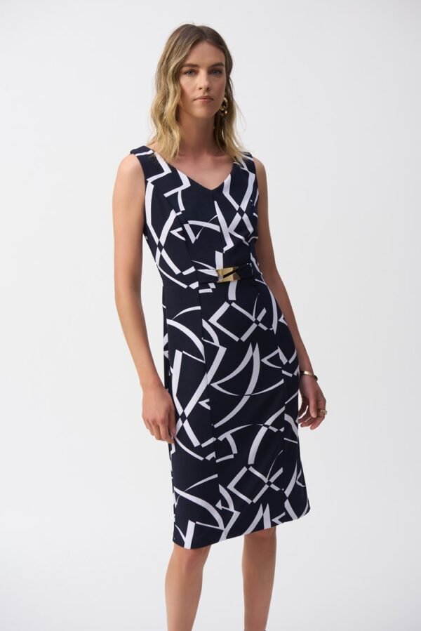 Joseph Ribkoff Jurk Zijdezachte Sheath Geometrische Print 251108 Donkerblauw/Vanillia
