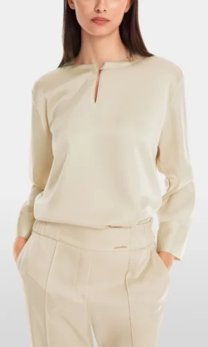 MarcCain Kraagloze Blouse Effen Glanzend YA5102W15 Zand