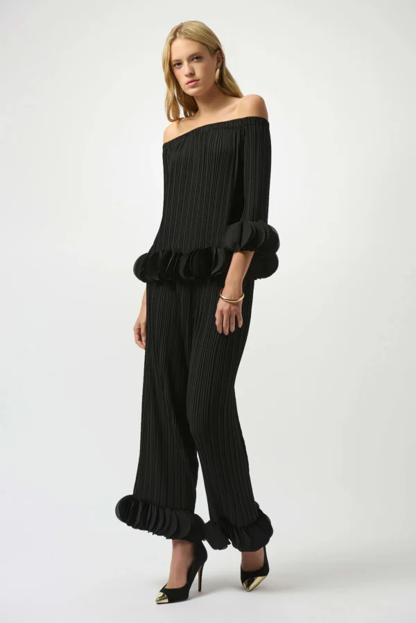 Joseph Ribkoff Georgette Off-Shoulder Pleated Top 253939 Zwart - Afbeelding 2