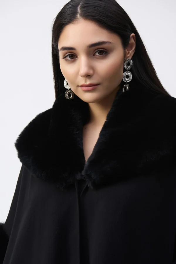 Joseph Ribkoff Brushed Jacquard Faux Fur Cape 243930F2 Zwart - Afbeelding 4