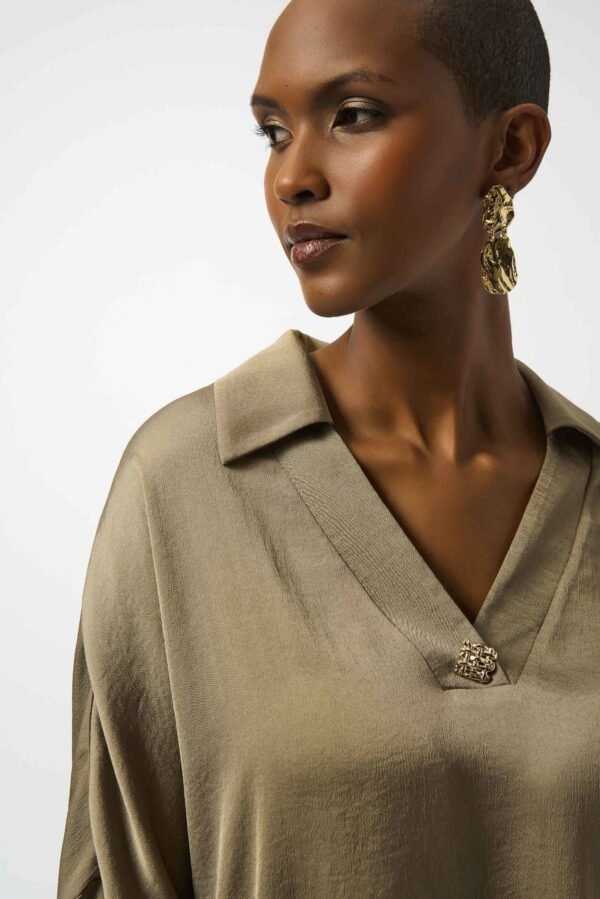 Joseph Ribkoff Recycled Hammered Satin Boxy Top 253076 Java - Afbeelding 3