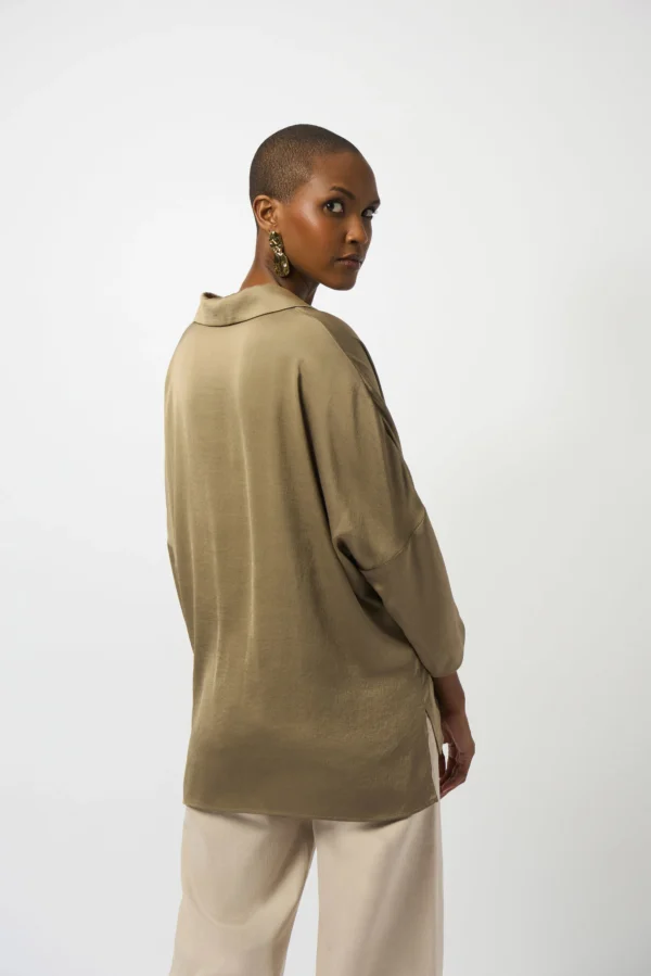 Joseph Ribkoff Recycled Hammered Satin Boxy Top 253076 Java - Afbeelding 5