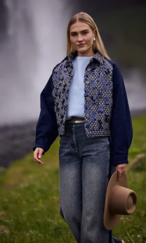 Milou_jacket_paillet_navy_Amalia_pullover_ice_Ruby_pants_denim_blue_denim_1_85b00ce0-65fe-42eb-9a41-782e99fcbe6c