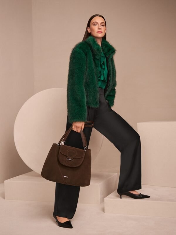 MarcCain Knusse Jas Fake Fur ZC1207W64 Dark Jade Green - Afbeelding 2