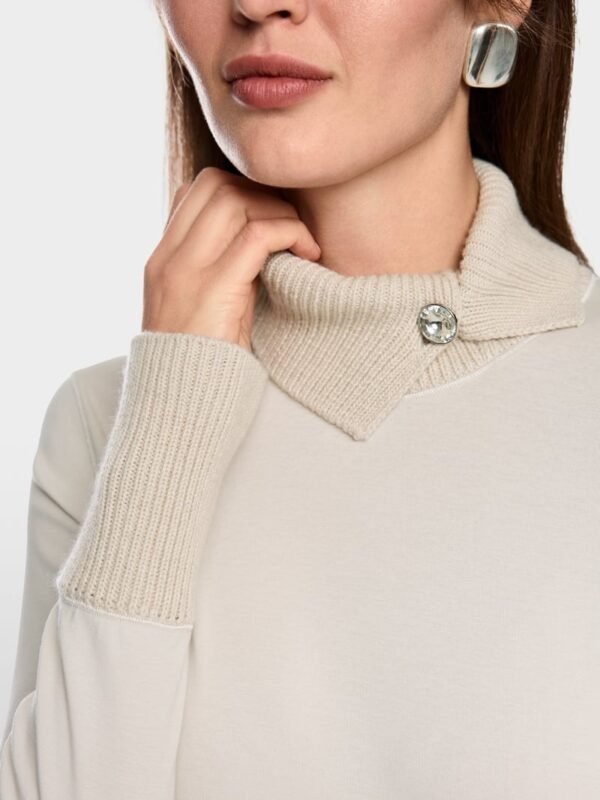 MarcCain Longsleeve Gebreide Kraag Sierknoop ZC 48.44 J15 Smoke - Afbeelding 2