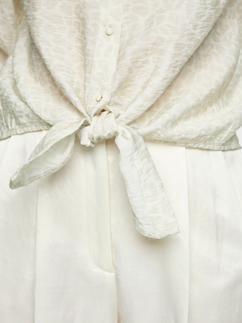 MarcCain Blouse Knoopdetail AC5143W58 Bright Ecru - Afbeelding 5