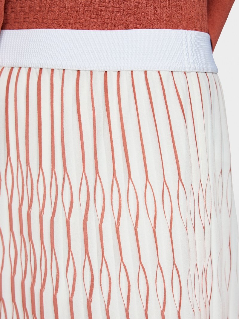 MarcCain Maxirok Plissés AC7125W76 Etruscan Red - Afbeelding 3